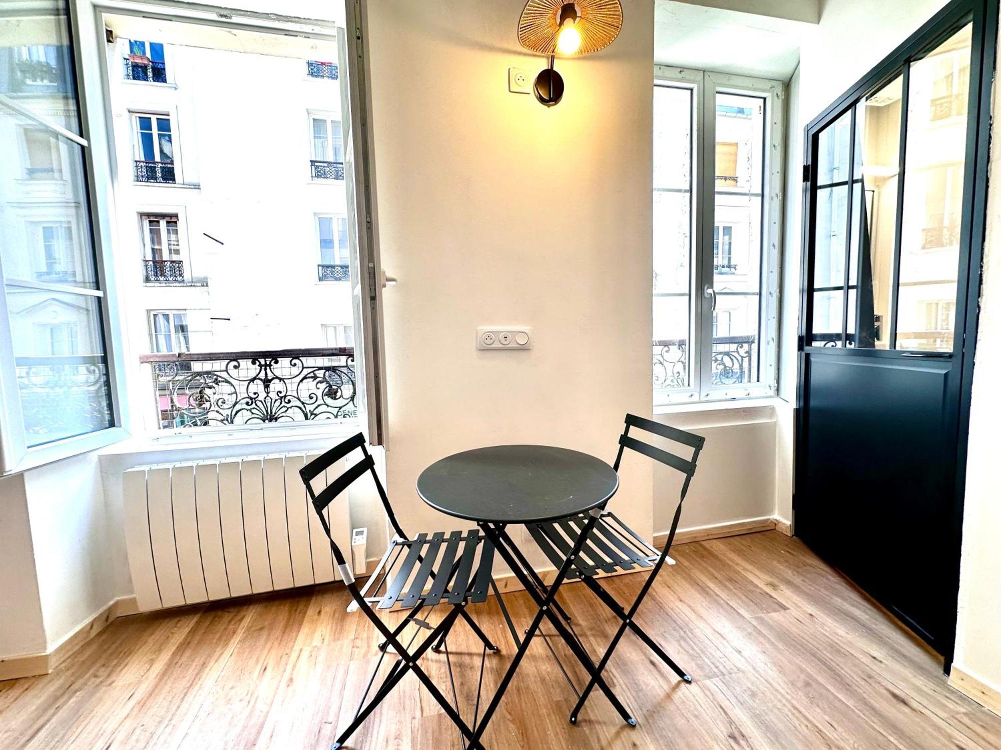 Sunny In The Heart Of 11eme Appartement