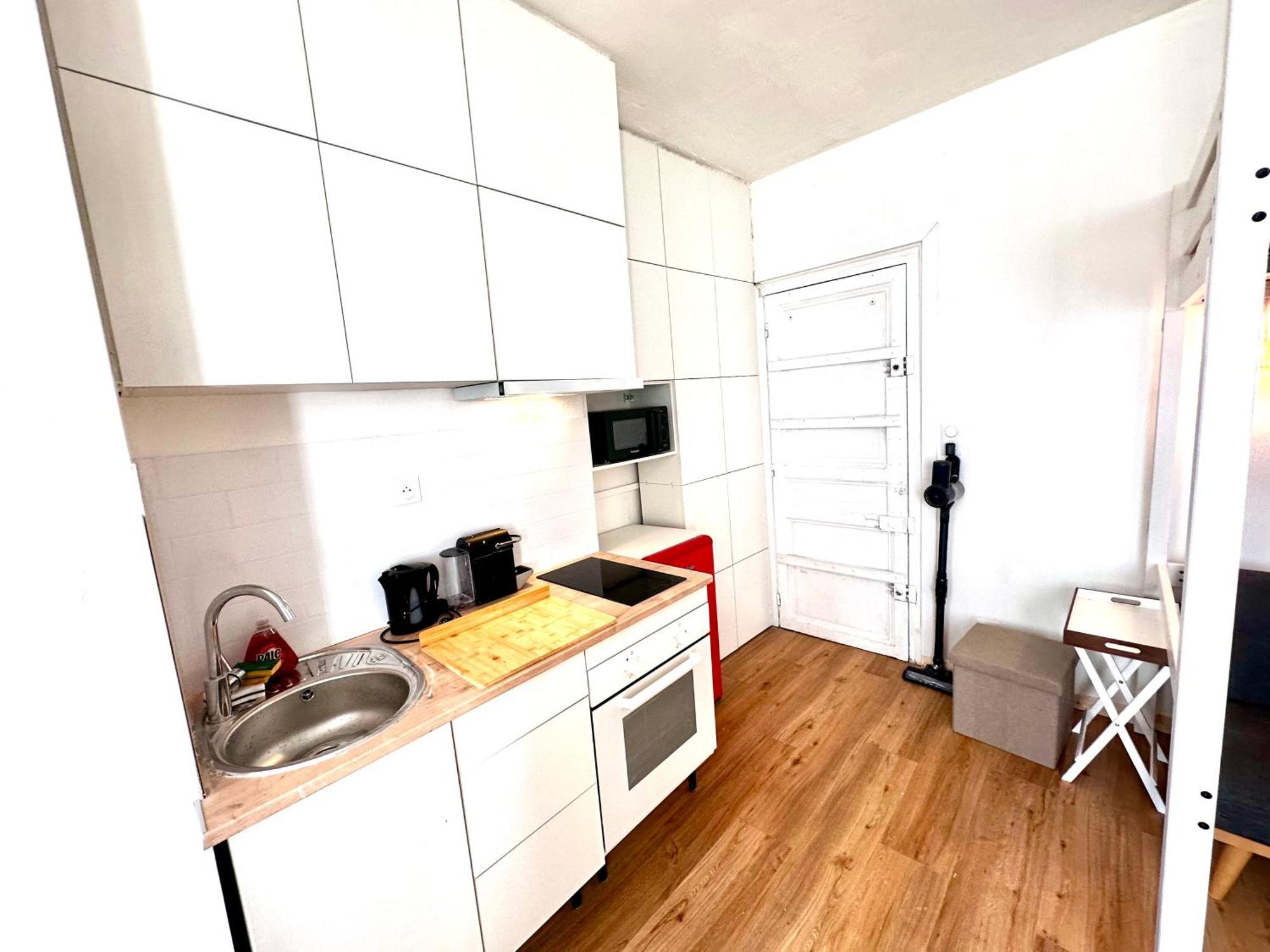 Sunny In The Heart Of 11eme Appartement *