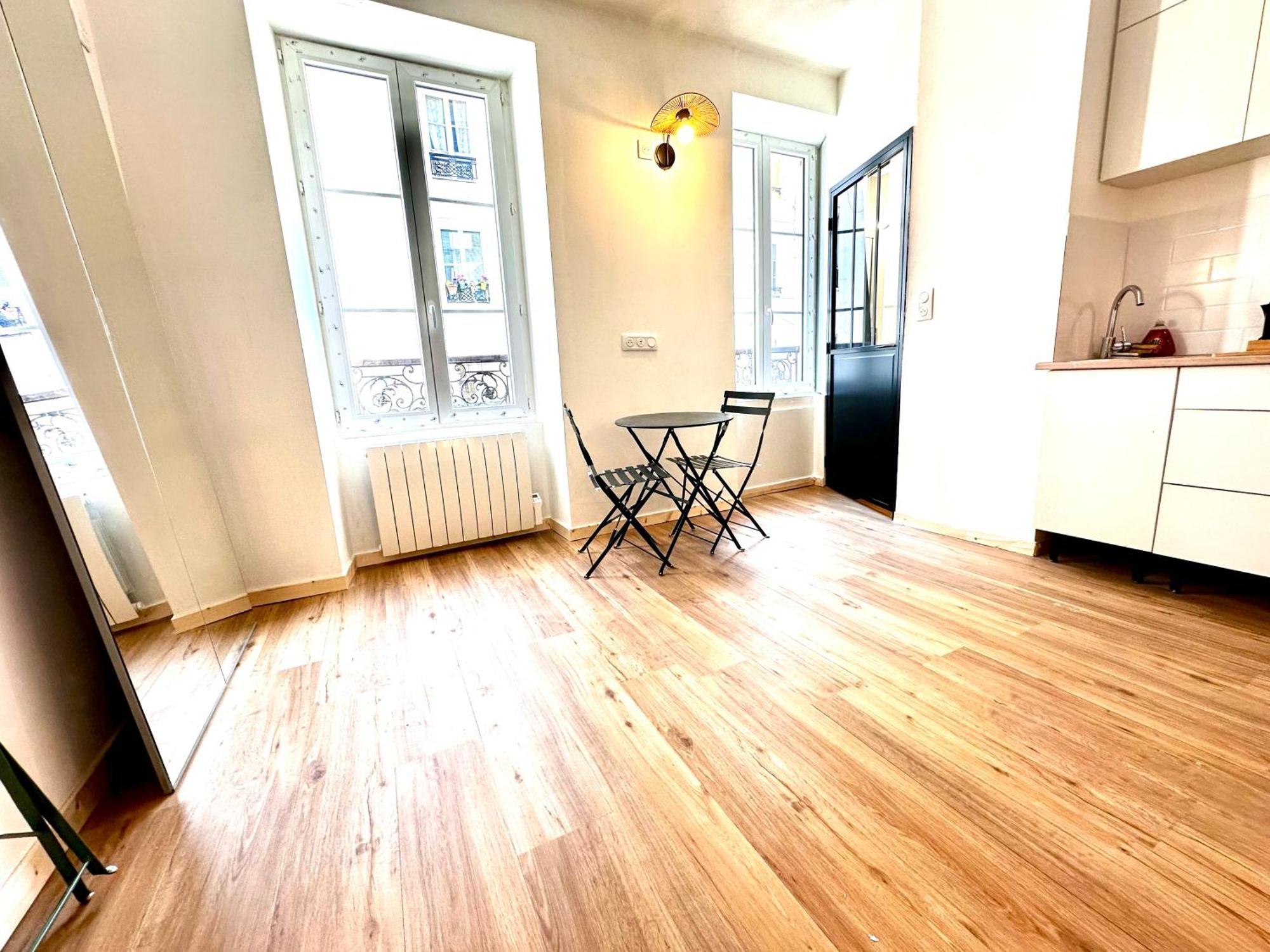 Appartement Sunny In The Heart Of 11eme
