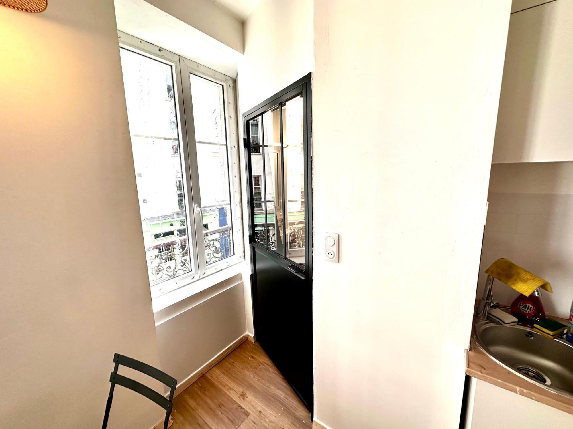 Sunny In The Heart Of 11eme Appartement *