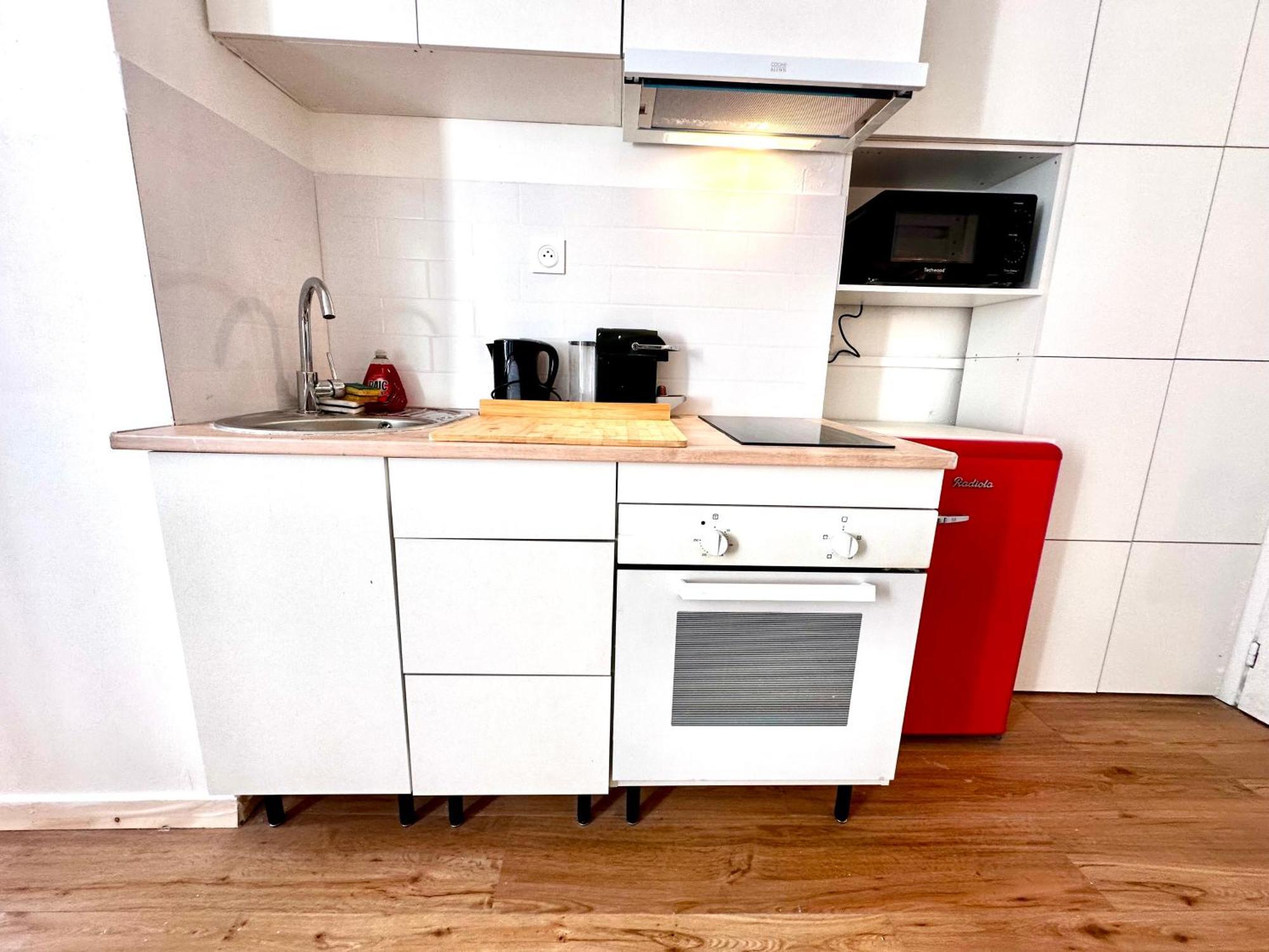 Sunny In The Heart Of 11eme Appartement