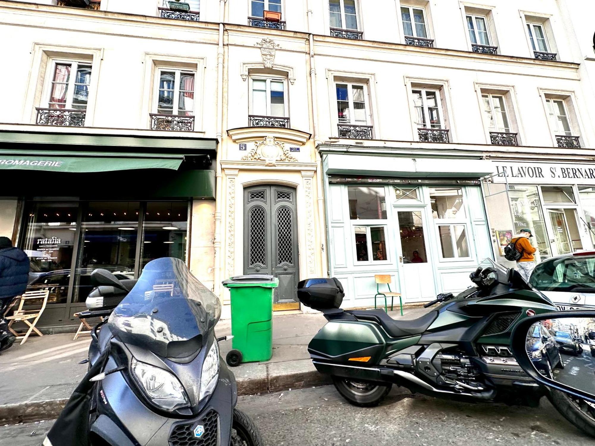 Sunny In The Heart Of 11eme Appartement Parijs